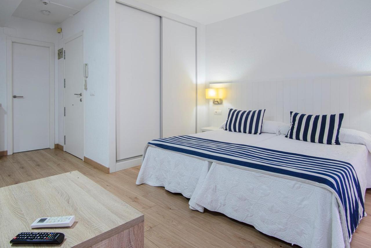 Apartamentos La Mar Benidorm Luaran gambar