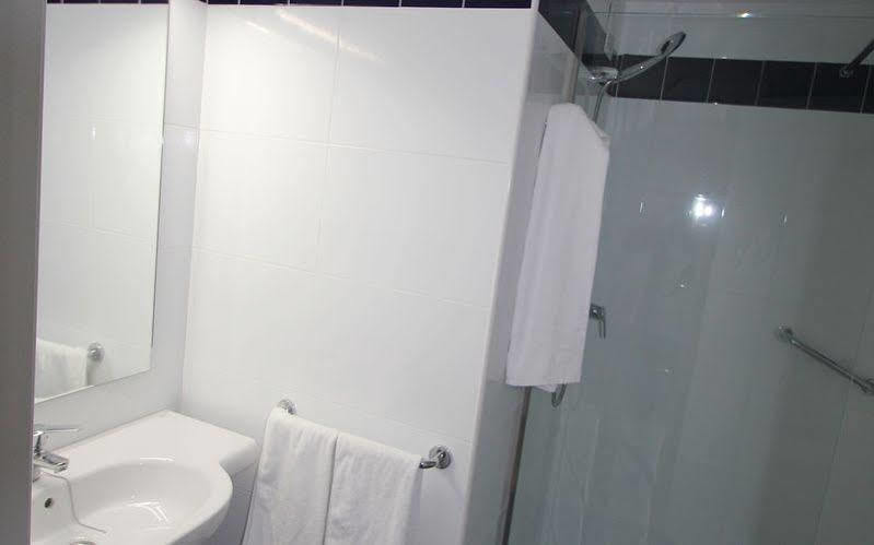 Apartamentos La Mar Benidorm Luaran gambar